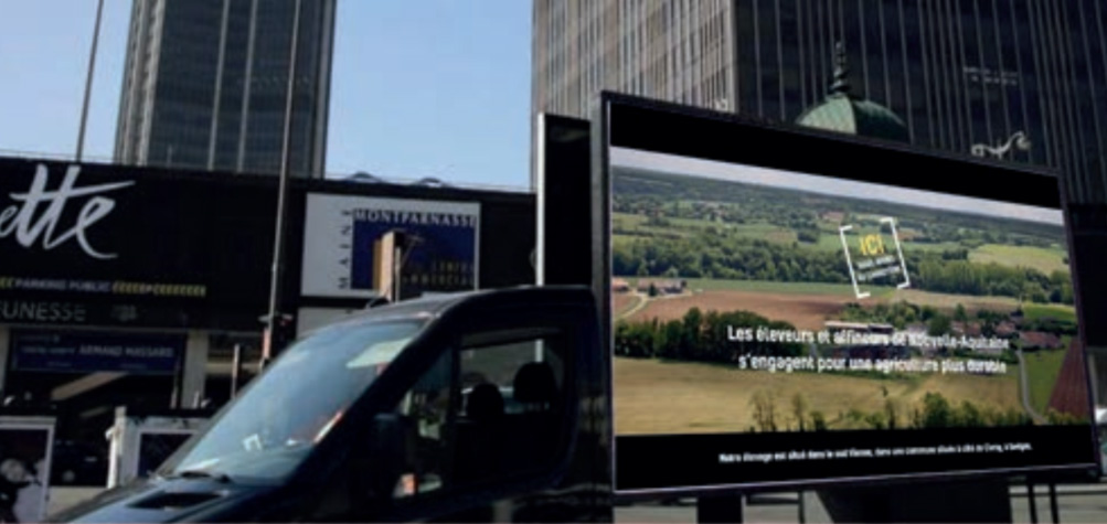 Tous les jeudis, du 1er au 28 février 2021, la campagne des produits de Nouvelle-Aquitaine sillonne les rues de Paris en vidéos.